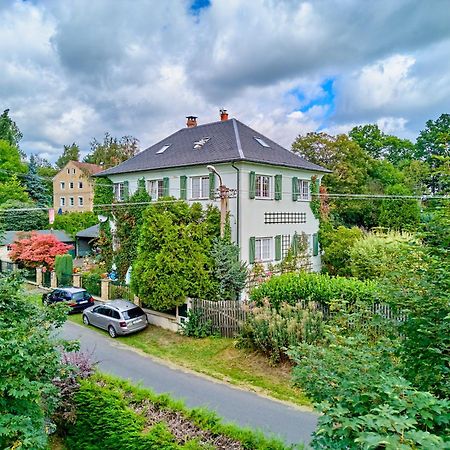Apartman Dobra Voda Touzim Exterior photo
