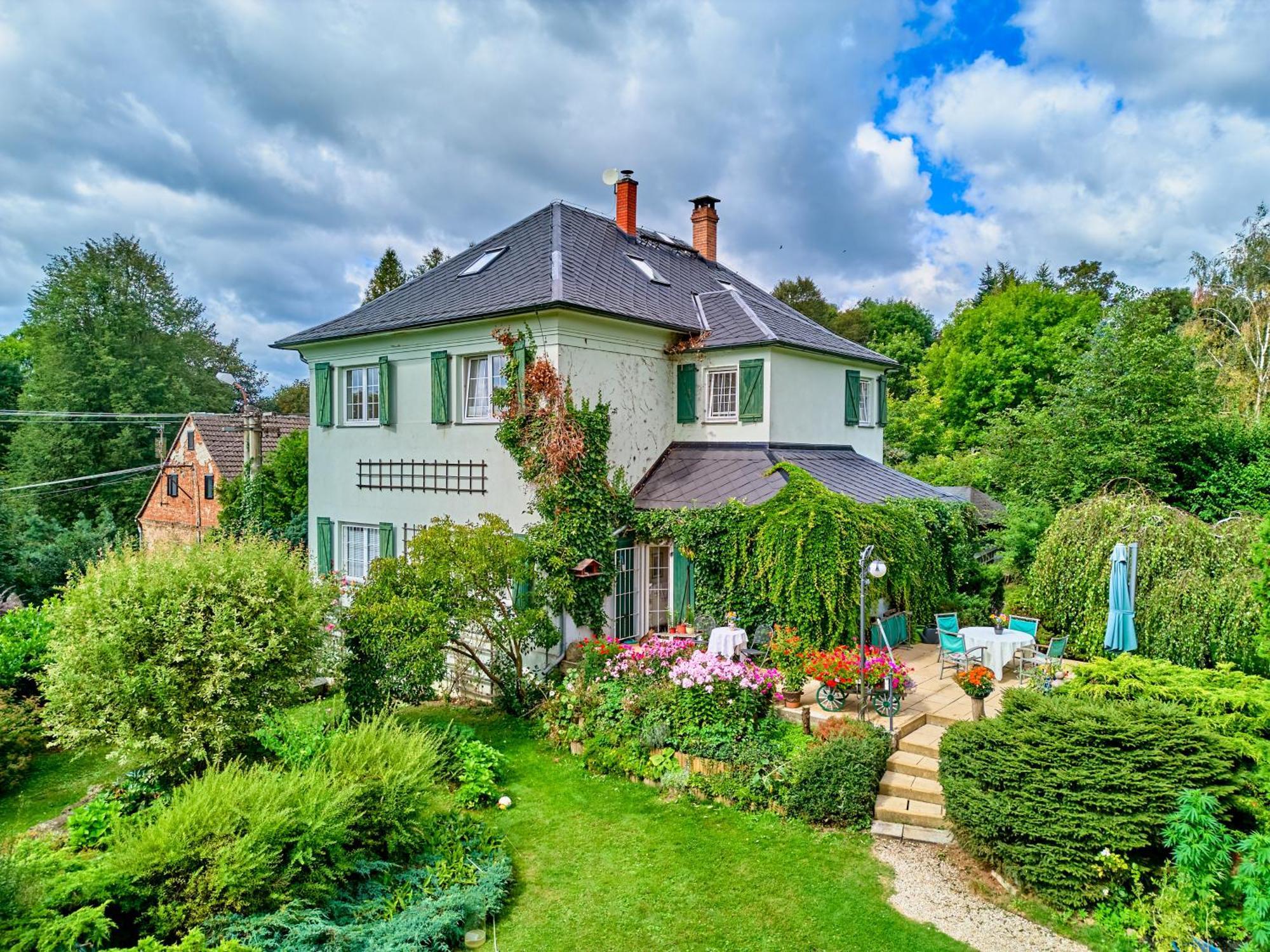 Apartman Dobra Voda Touzim Exterior photo